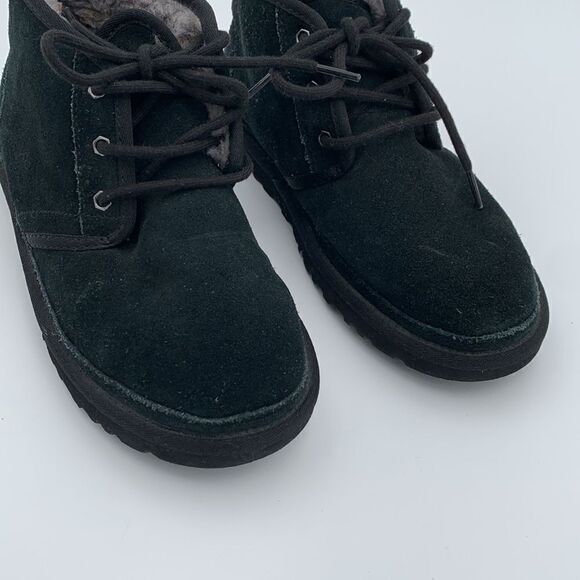 UGG Neumel black suede leather shearling wool lined ankle boots men’s size 7 - Picture 2 of 10